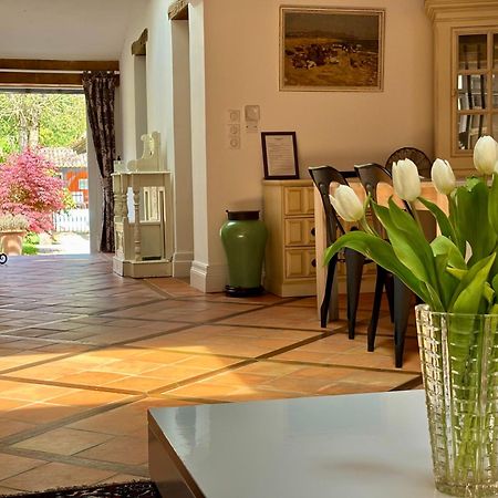 Domaine Des Monges Bed & Breakfast Saint-Seurin-de-Prats Екстериор снимка